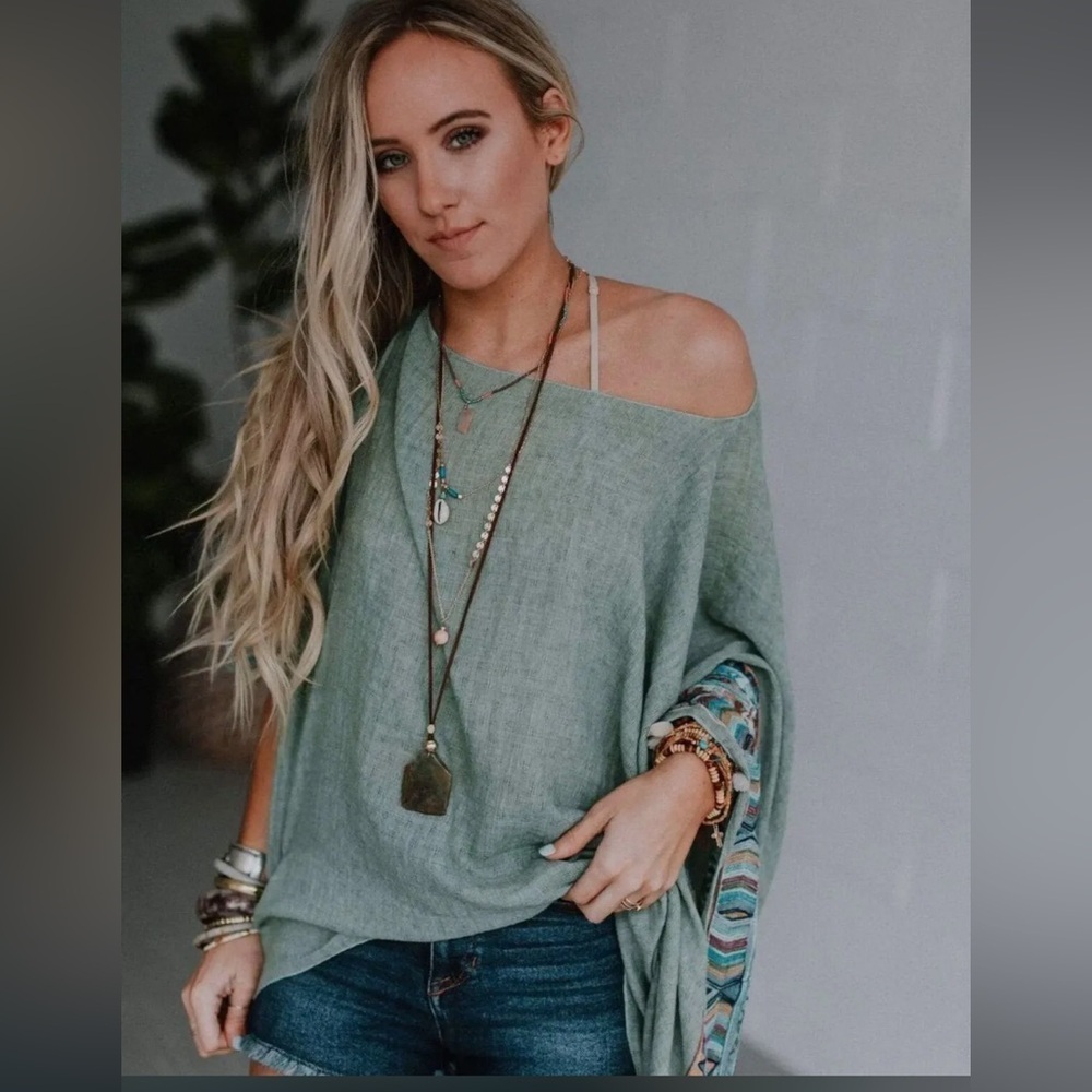 Three Birds Nest Kimono Sleeve Top